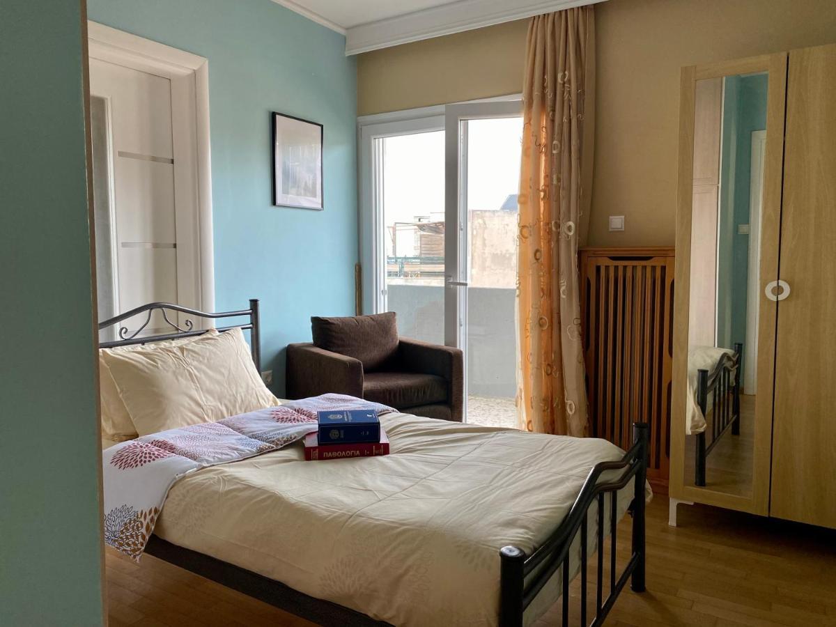 Einstein'S Apartment Атина Екстериор снимка